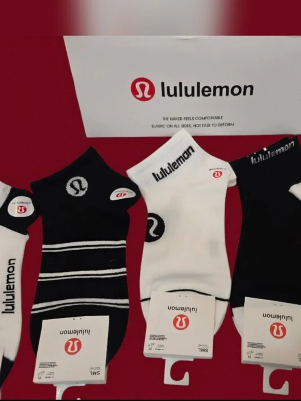 Lululemon Womens Logo Ankle Socks Small BNWT With Box5 Pair Black & White